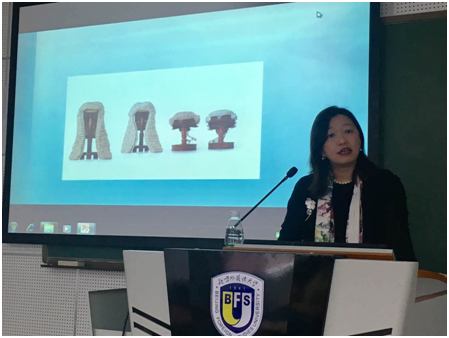 香港大律师廖玉玲到新葡的京官网作讲座1.png
